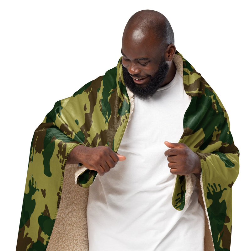 Denison Congo CAMO Sherpa Blanket