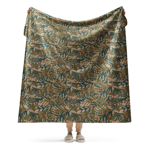 Grasslands Congo CAMO Sherpa Blanket - 60″×80″