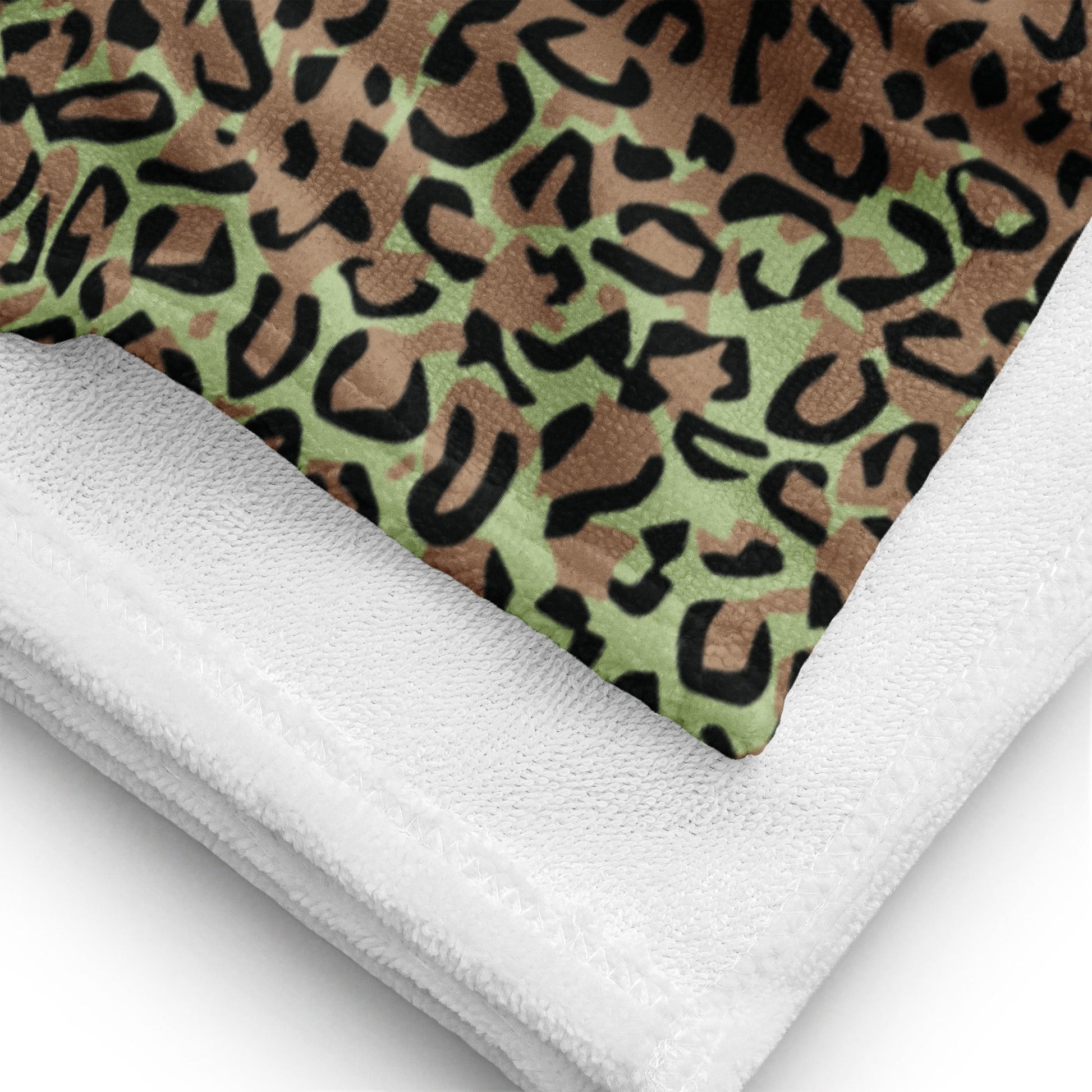 Congo (Zaire) Leopard Spot CAMO Towel