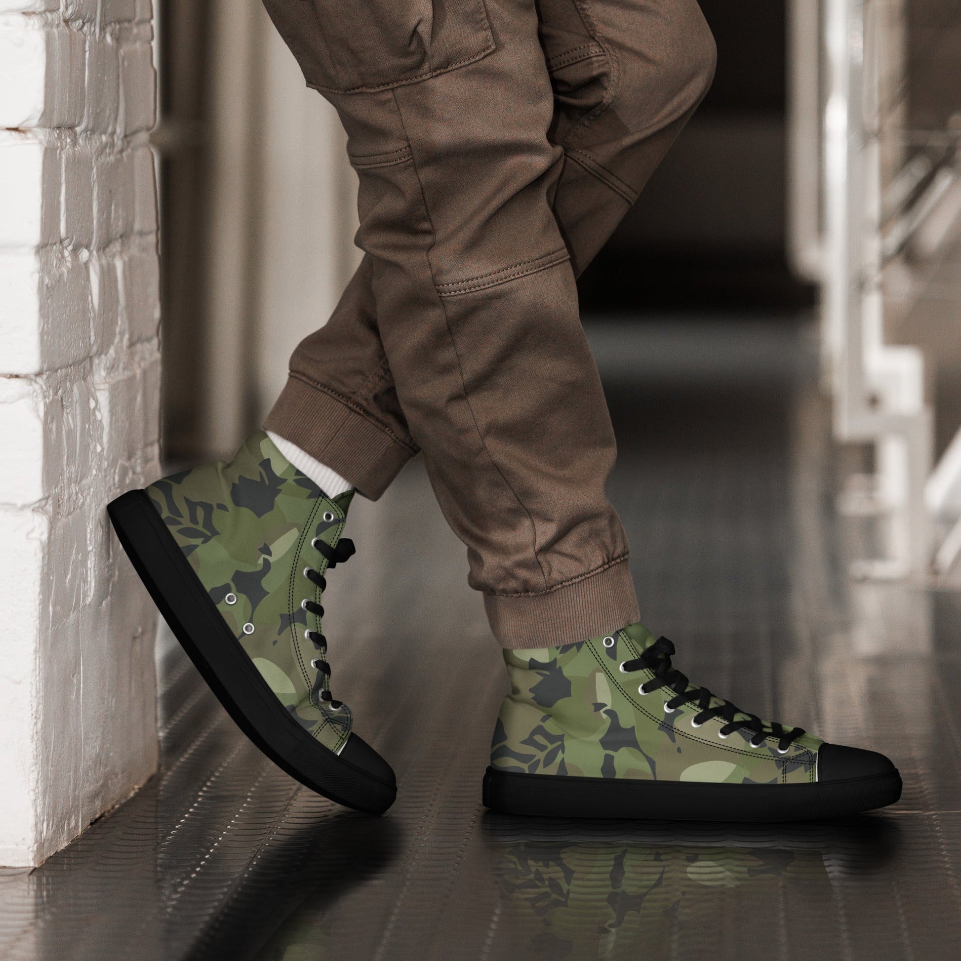 Cuban Elm Leaf Special Troops CAMO Mens high top canvas shoes - 5 - High Top Canvas Shoes
