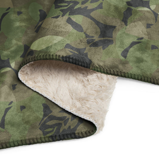 Cuban Elm Leaf Special Troops CAMO Sherpa blanket - Blanket