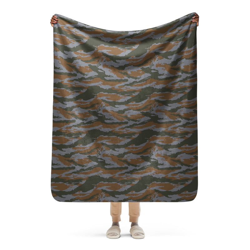 Lizard Cuban Jungle CAMO Sherpa Blanket - 50″×60″