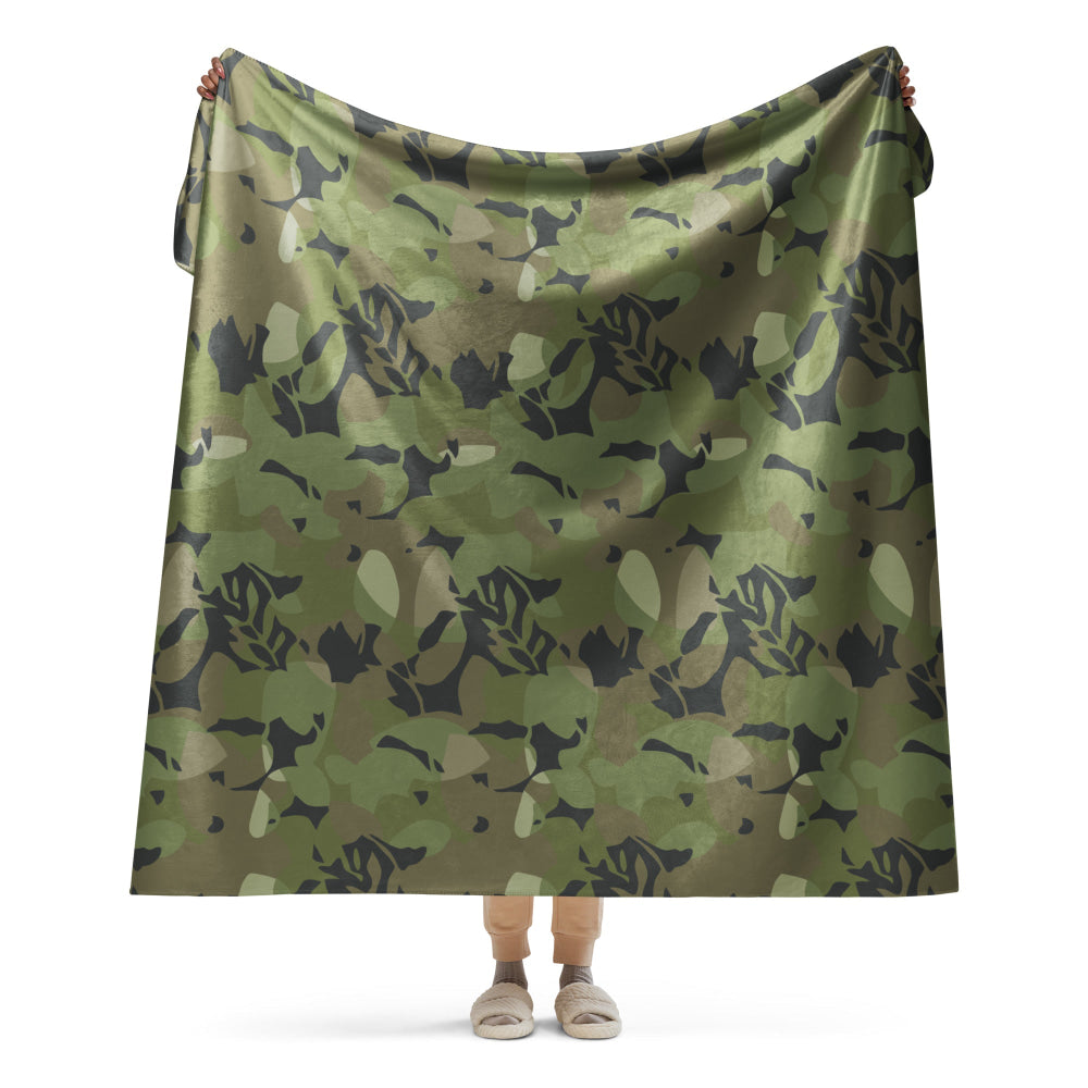 Cuban Special Troops Elm Leaf CAMO Sherpa blanket - 60″×80″ - Blanket