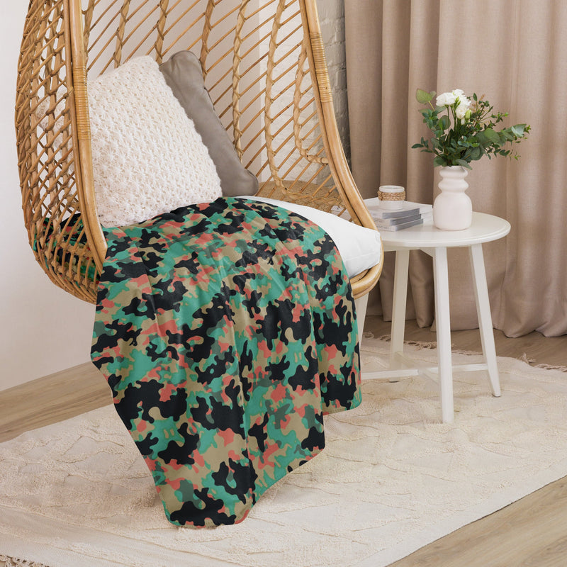 Oak Leaf Duby CAMO Sherpa Blanket