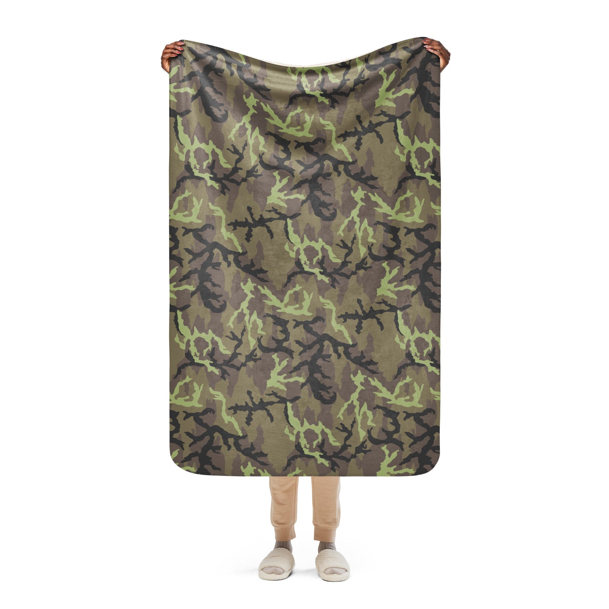 Czech Leaf VZ95 CAMO Sherpa blanket - 37″×57″ - Blankets