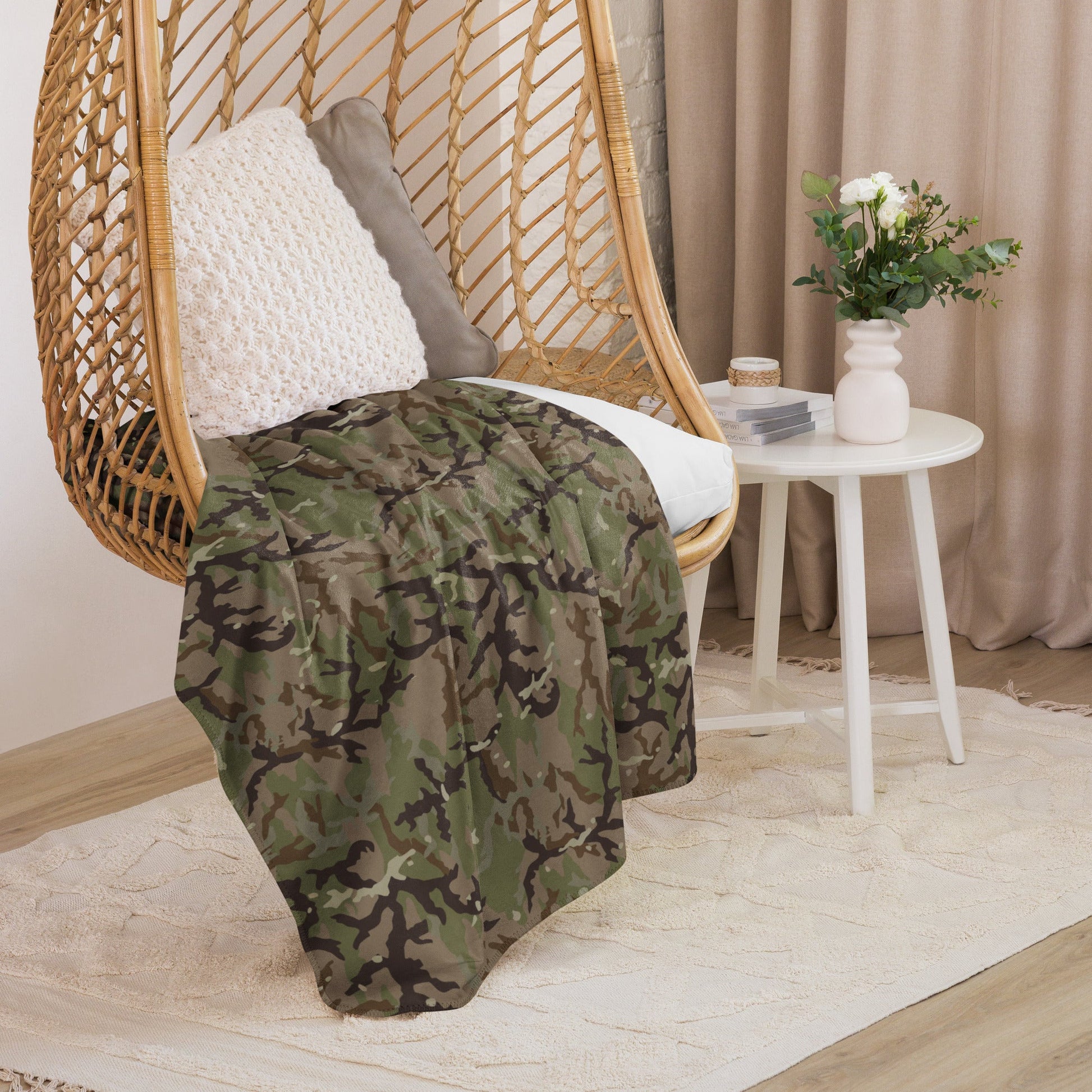 Czech Multi-terrain MAD21 CAMO Sherpa Blanket