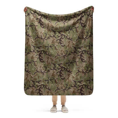 Czech Multi-terrain MAD21 CAMO Sherpa Blanket - 50″×60″