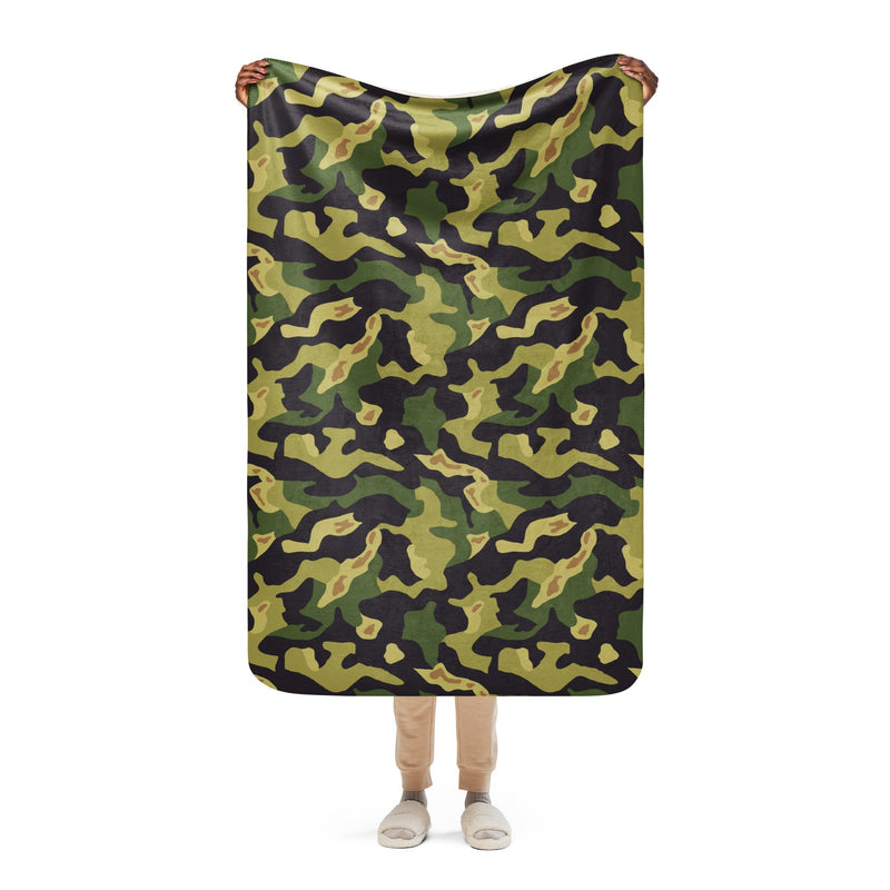 Salamander VZ60 CAMO Sherpa Blanket - 37″×57″