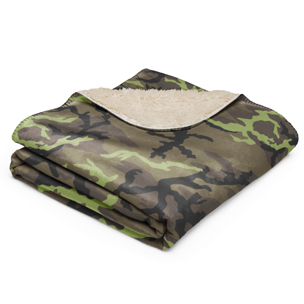 Czech VZ95 Leaf CAMO Sherpa blanket