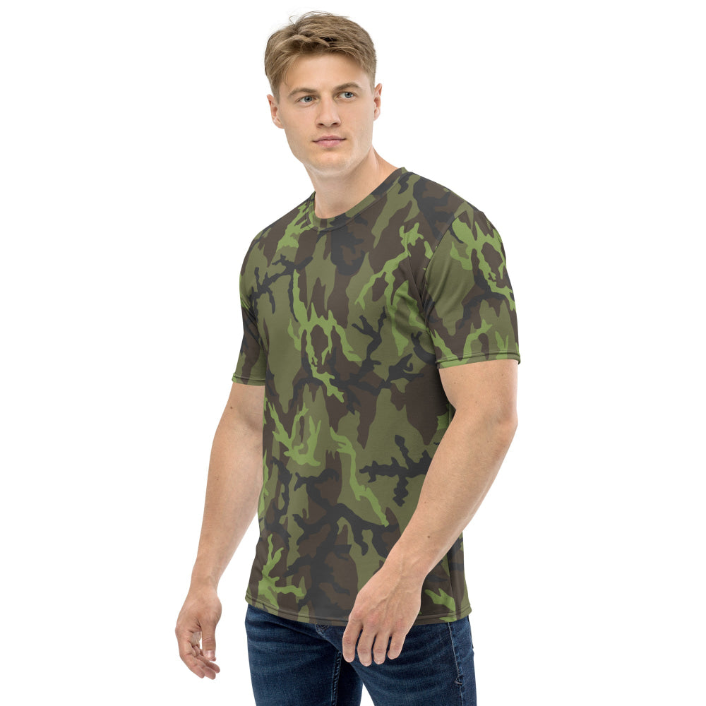 Czech VZ95 Woodland Leaf CAMO Men’s t-shirt - Mens T-Shirt