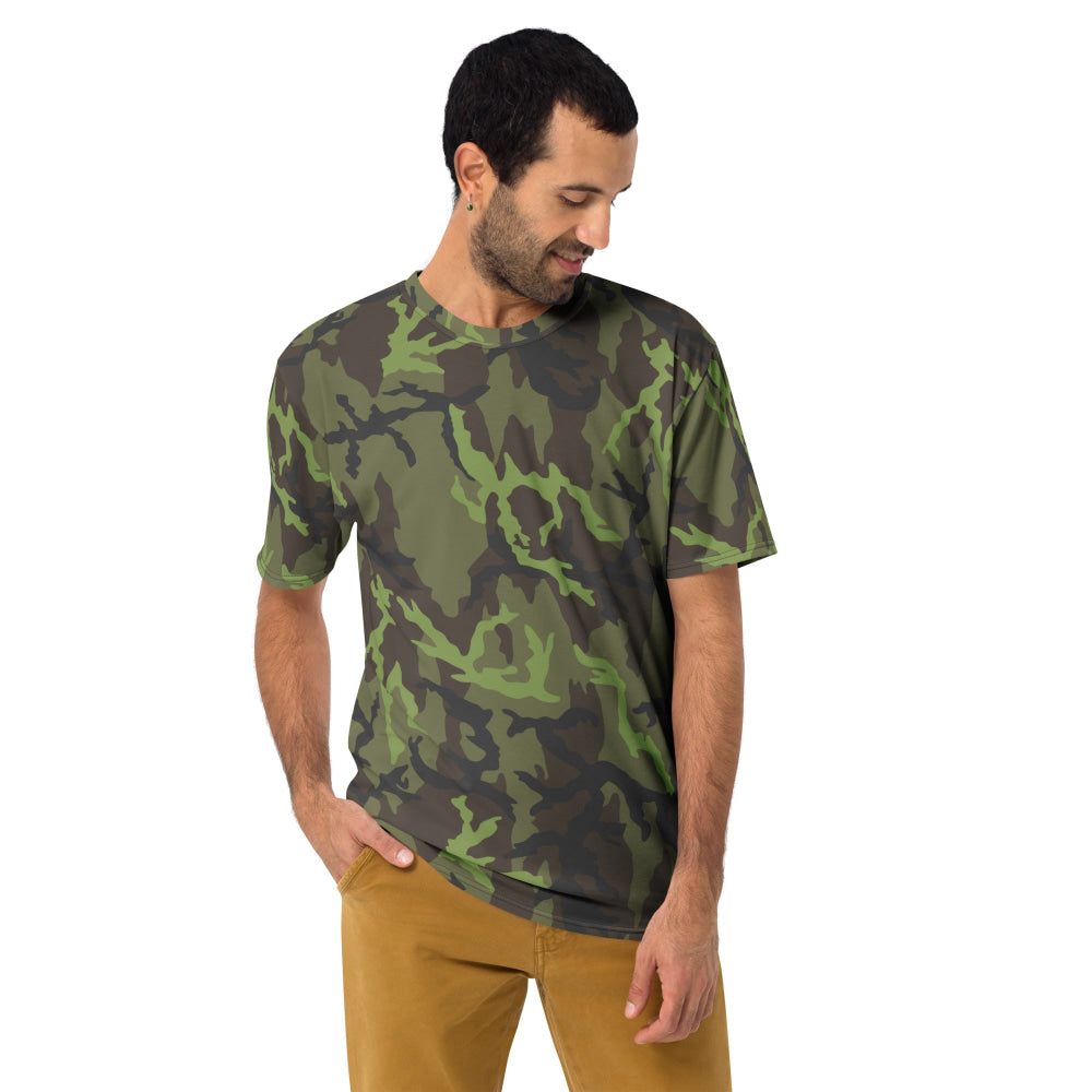 Czech VZ95 Woodland Leaf CAMO Men’s t-shirt - Mens T-Shirt