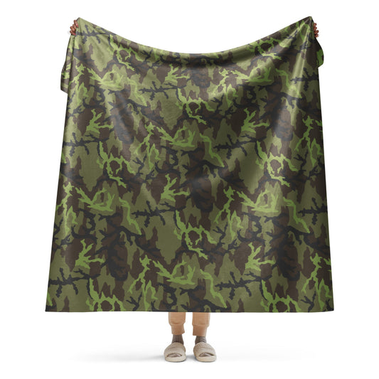 Czech VZ95 Woodland Leaf CAMO Sherpa blanket - 60″×80″ - Blanket