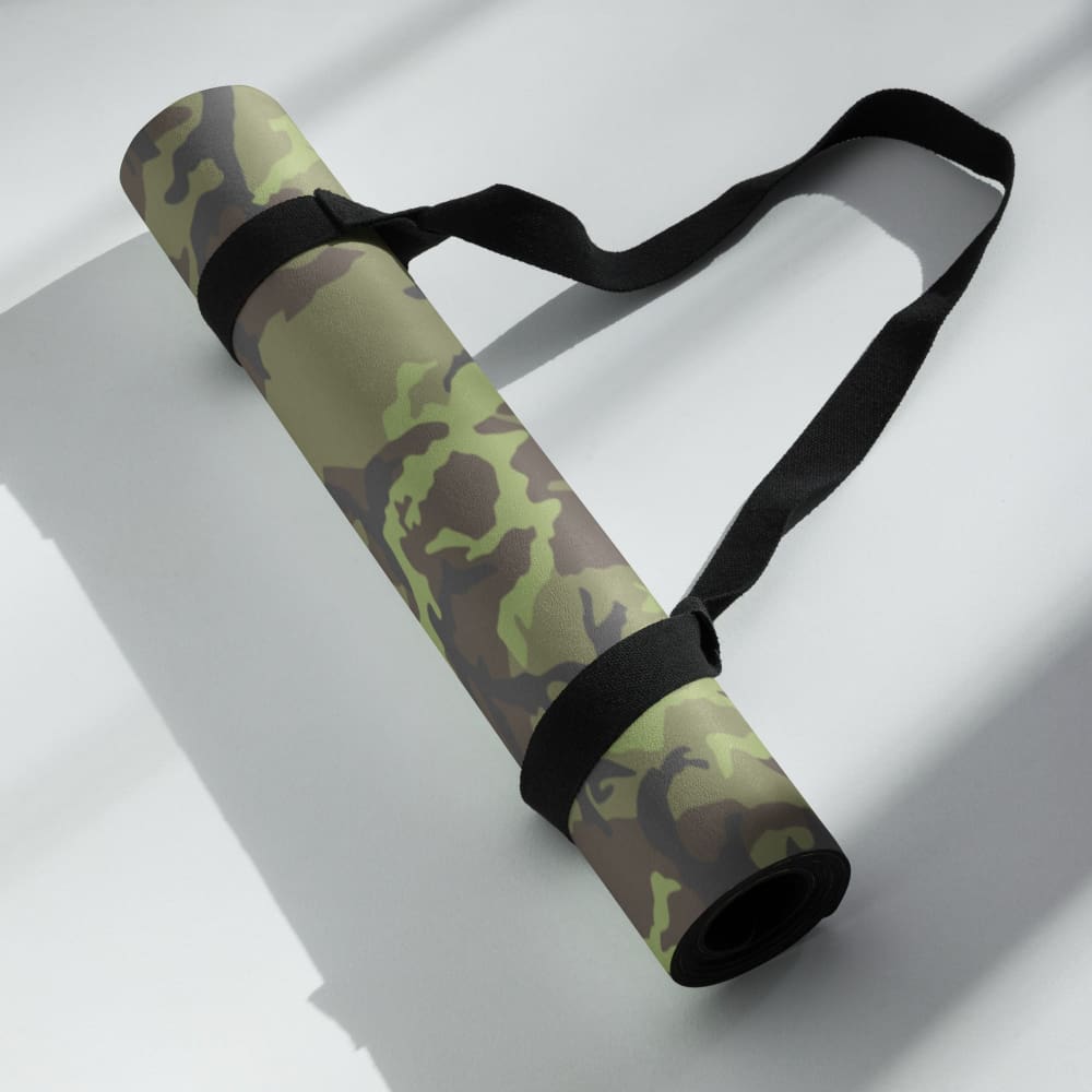 Czech VZ95 Woodland Leaf CAMO Yoga mat