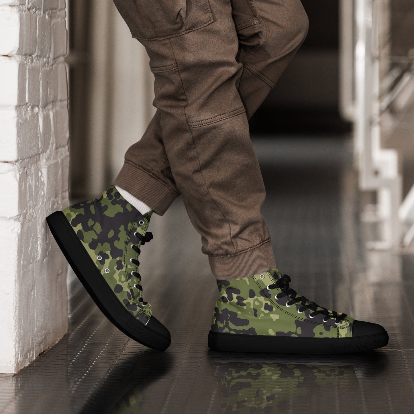 Danish Flecktarn Woodland CAMO Mens high top canvas shoes - 5 - High Top Canvas Shoes