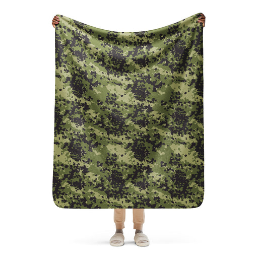 Flecktarn Woodland Scandinavian CAMO Sherpa Blanket - 50″×60″