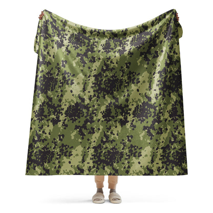 Danish Flecktarn Woodland CAMO Sherpa blanket - 60″×80″ - Blankets