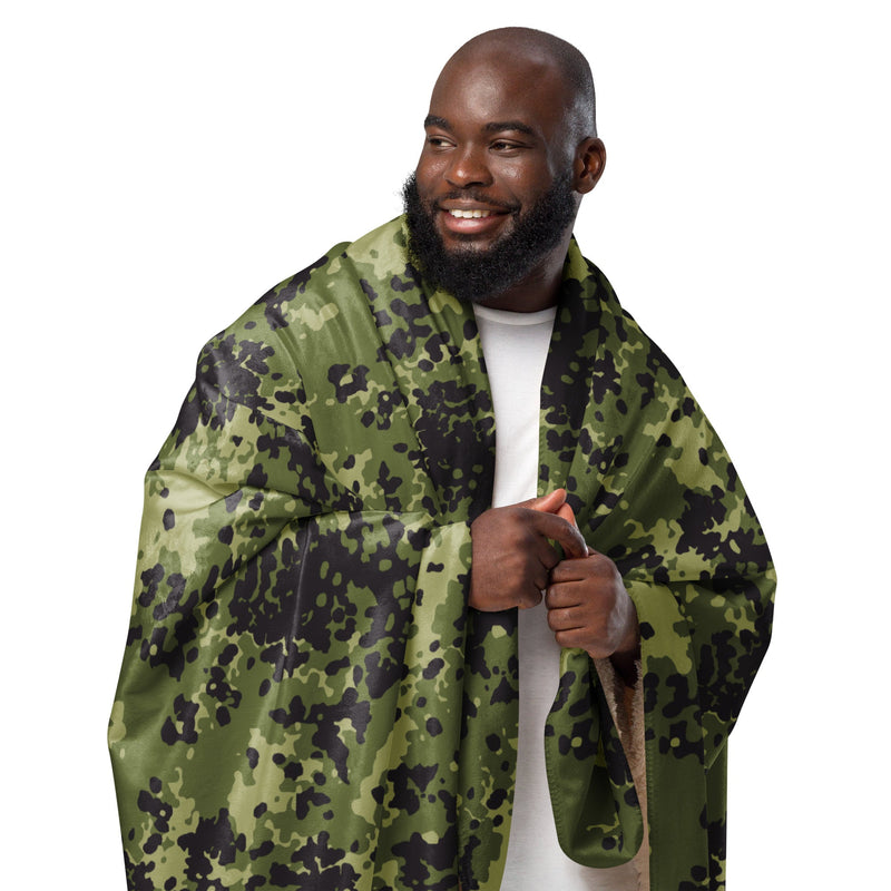 Flecktarn Woodland Scandinavian CAMO Sherpa Blanket