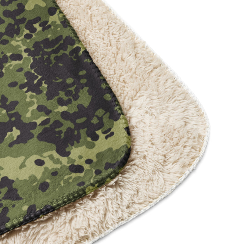 Flecktarn Woodland Scandinavian CAMO Sherpa Blanket