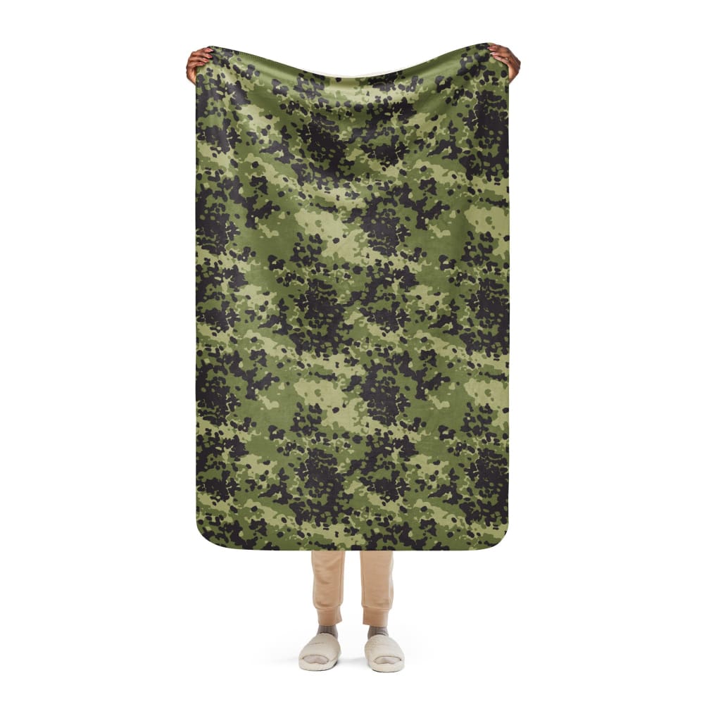 Danish M84 CAMO Sherpa blanket - 37″×57″