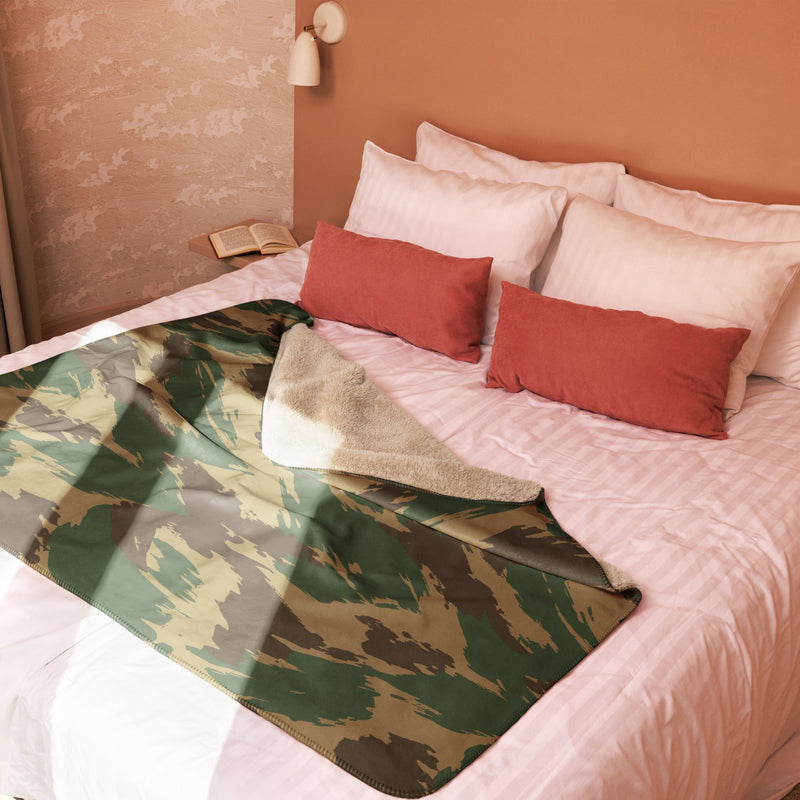 Denison 1959 Airborne Brushstroke Heritage CAMO Sherpa Blanket