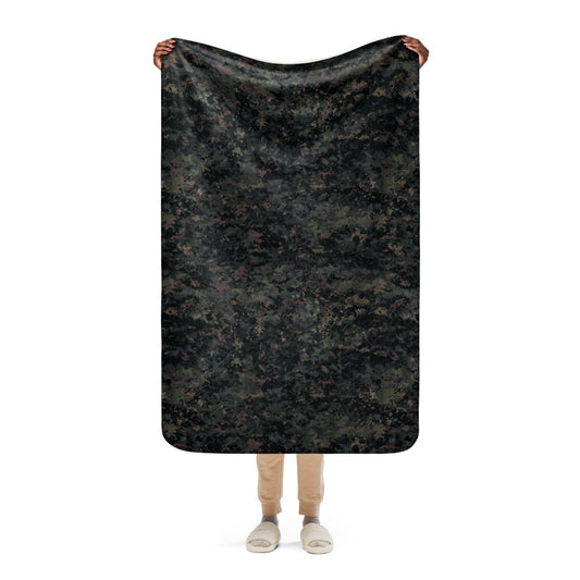 Digital Black Night Rust CAMO Sherpa blanket - 37″×57″ - Sherpa Blanket