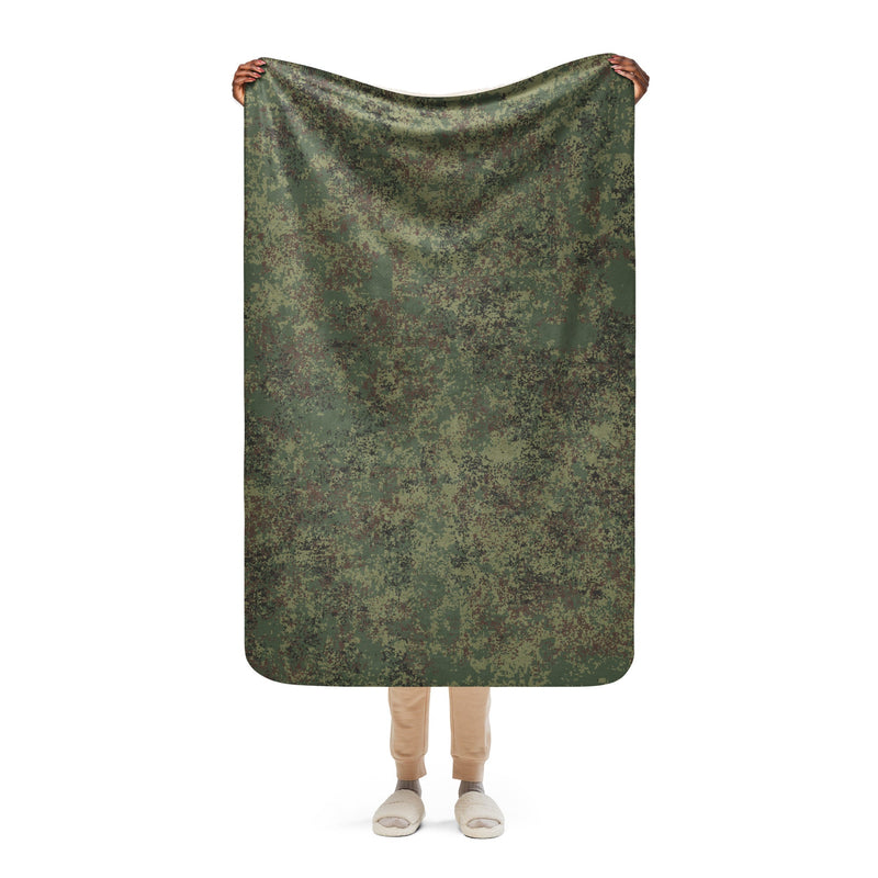 Digital Eastern Forest Veil CAMO Sherpa Blanket - 37″×57″
