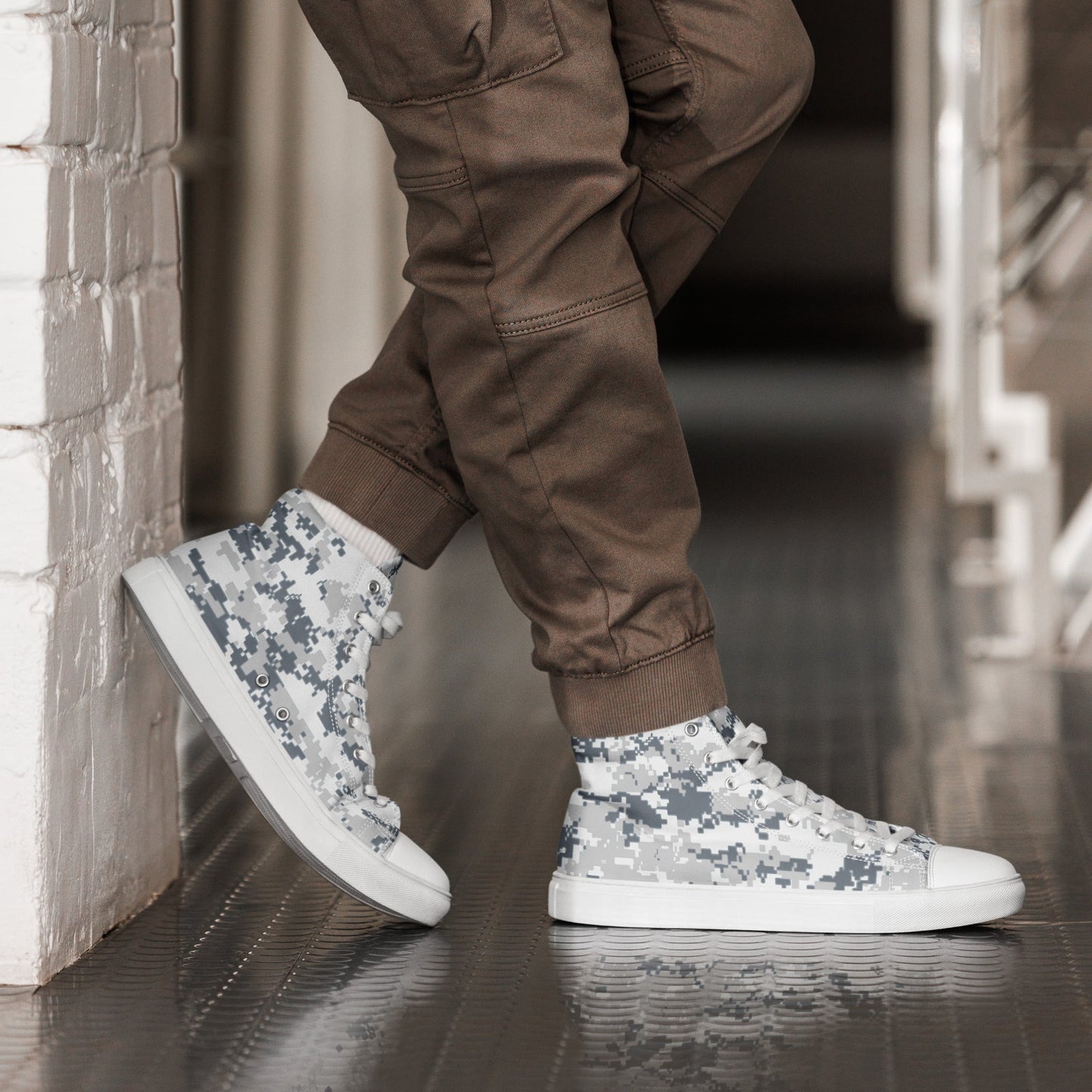Digital Snow CAMO Mens High-Top Canvas Shoes - 5