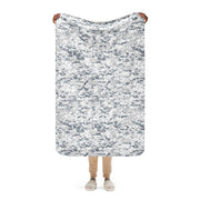Digital Snow CAMO Sherpa Blanket - 37″×57″