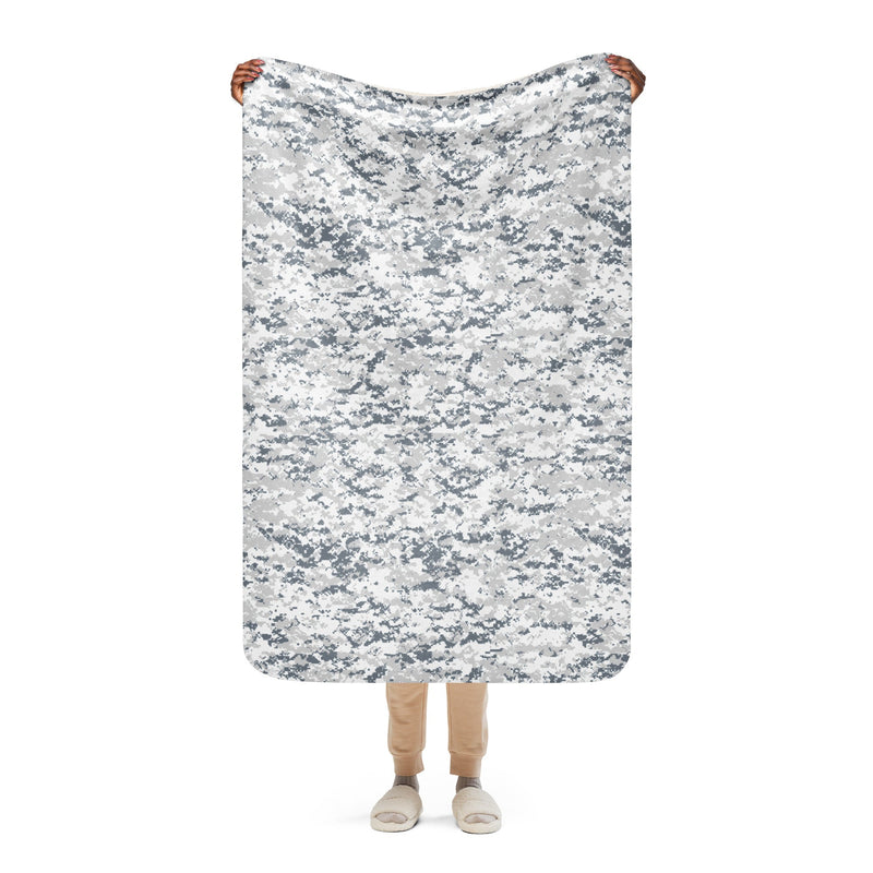Digital Snow CAMO Sherpa Blanket - 37″×57″
