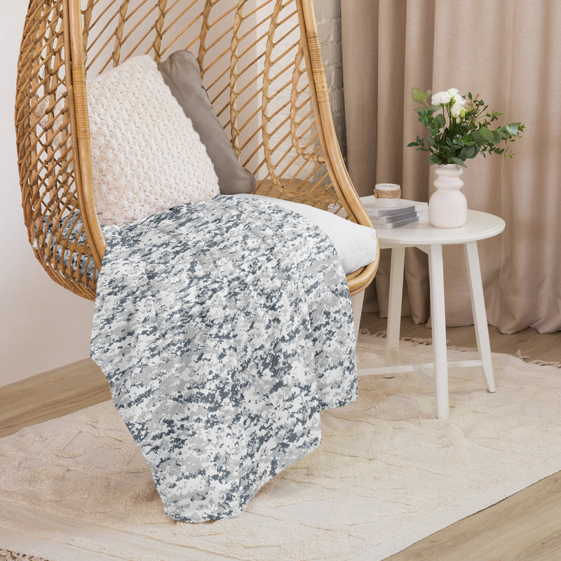 Digital Snow CAMO Sherpa Blanket