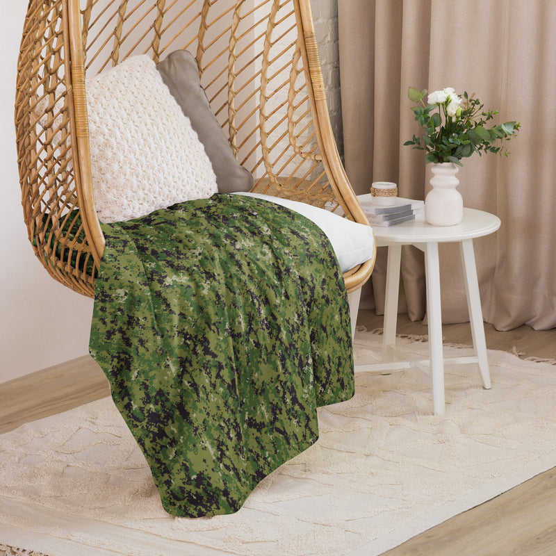 Digital Vertical Tropical Canopy CAMO Sherpa Blanket