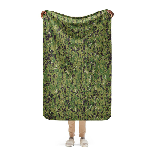 Digital Vertical Tropical Canopy CAMO Sherpa Blanket - 37″×57″