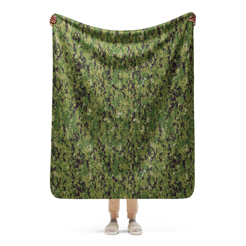 Digital Vertical Tropical Canopy CAMO Sherpa Blanket - 50″×60″