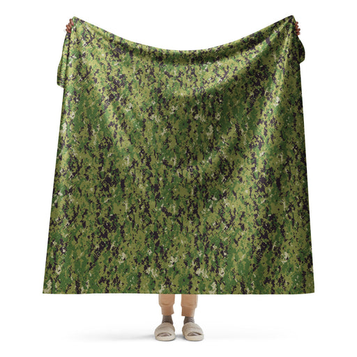 Digital Vertical Tropical Canopy CAMO Sherpa Blanket - 60″×80″