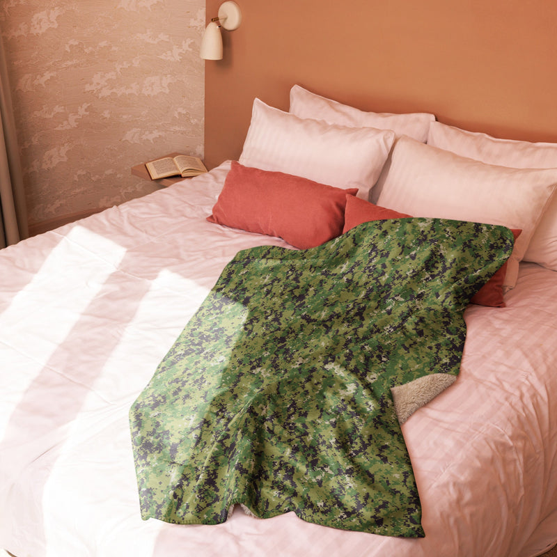 Digital Vertical Tropical Canopy CAMO Sherpa Blanket