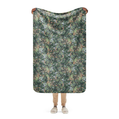 Dutch Fractal Green CAMO Sherpa Blanket - 37″×57″
