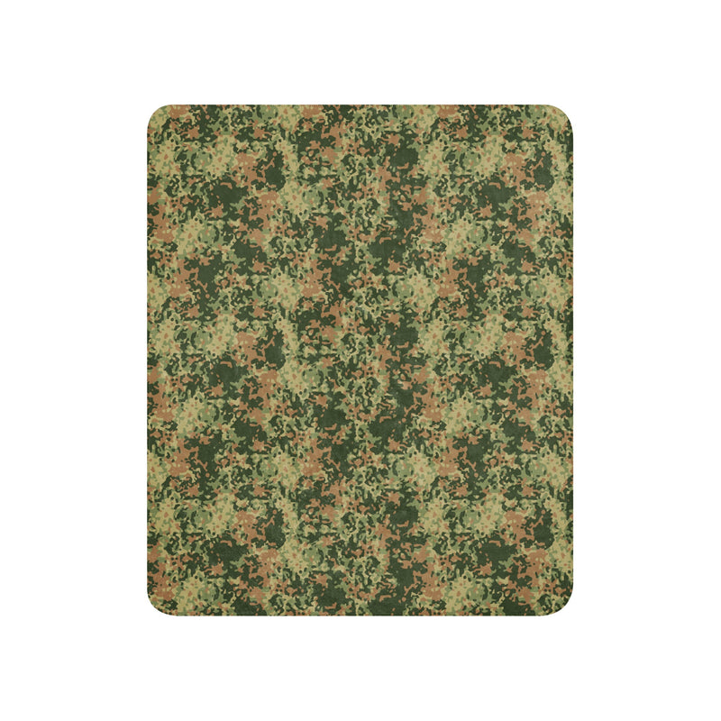 Fractal Dutch Multi-Terrain CAMO Sherpa Blanket