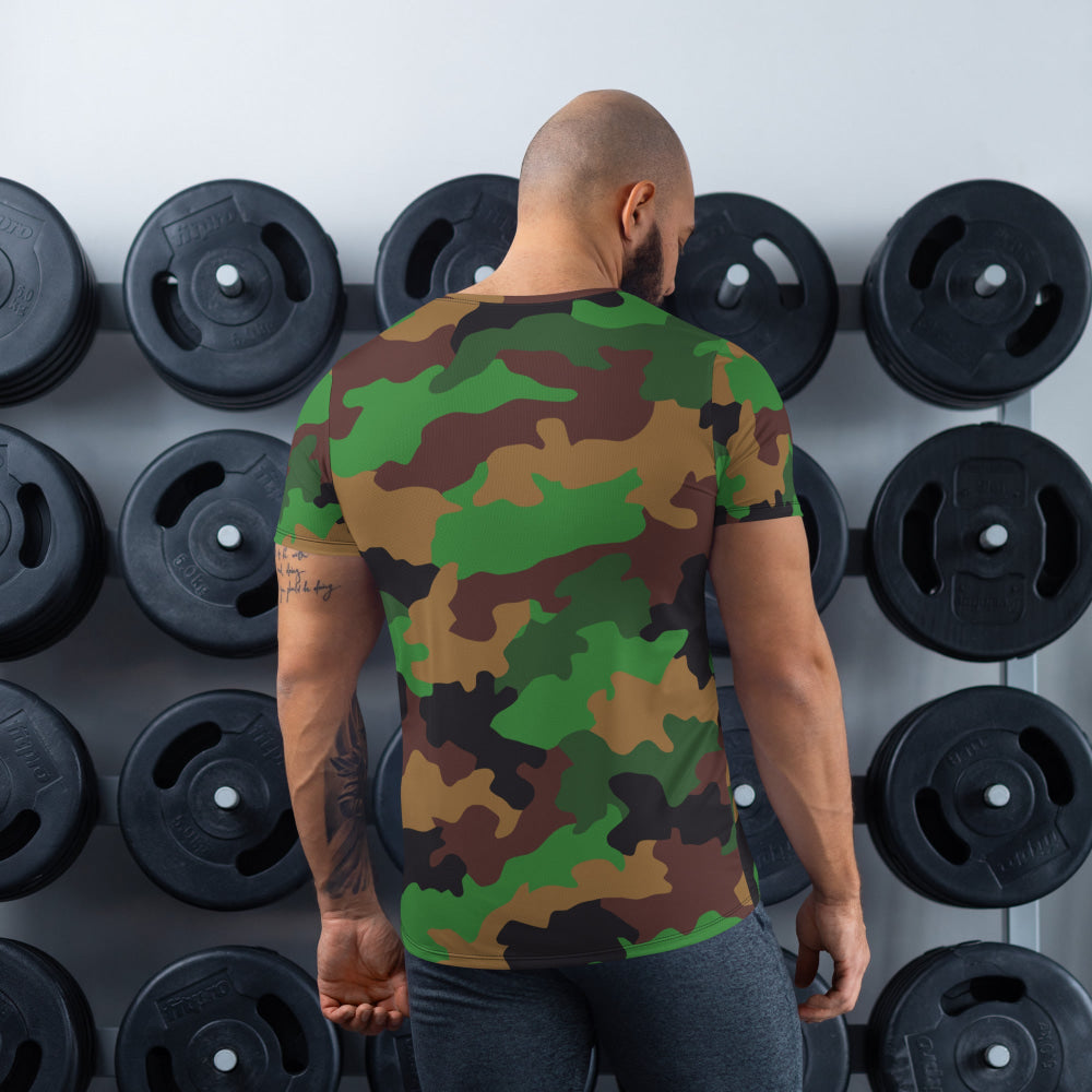 Dutch Jungle CAMO Men’s Athletic T-shirt - Mens T-Shirt