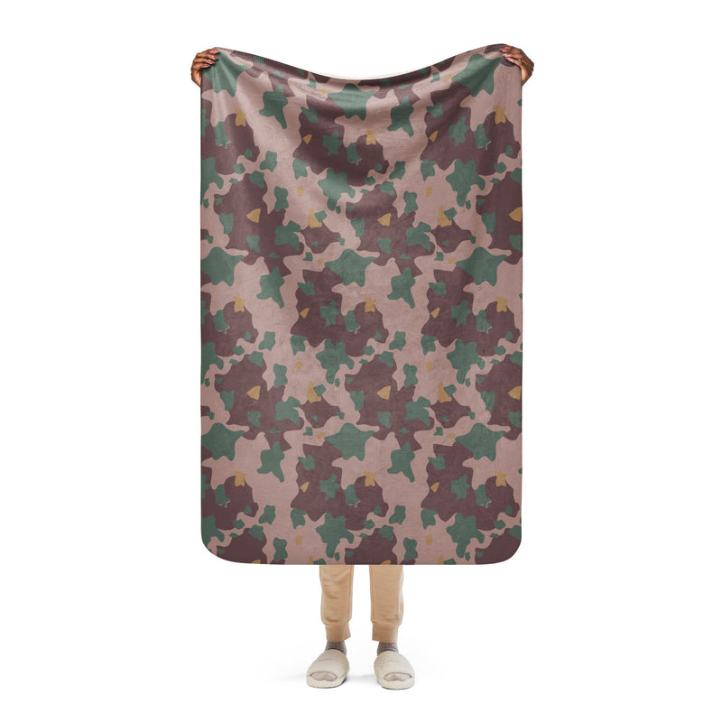 Brushstroke Dutch KST CAMO Sherpa Blanket - 37″×57″