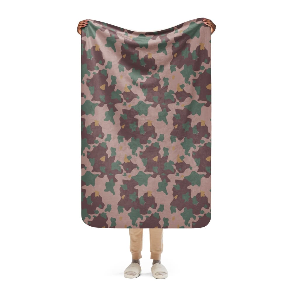 Dutch Korps Speciale Troepen CAMO Sherpa blanket - 37″×57″