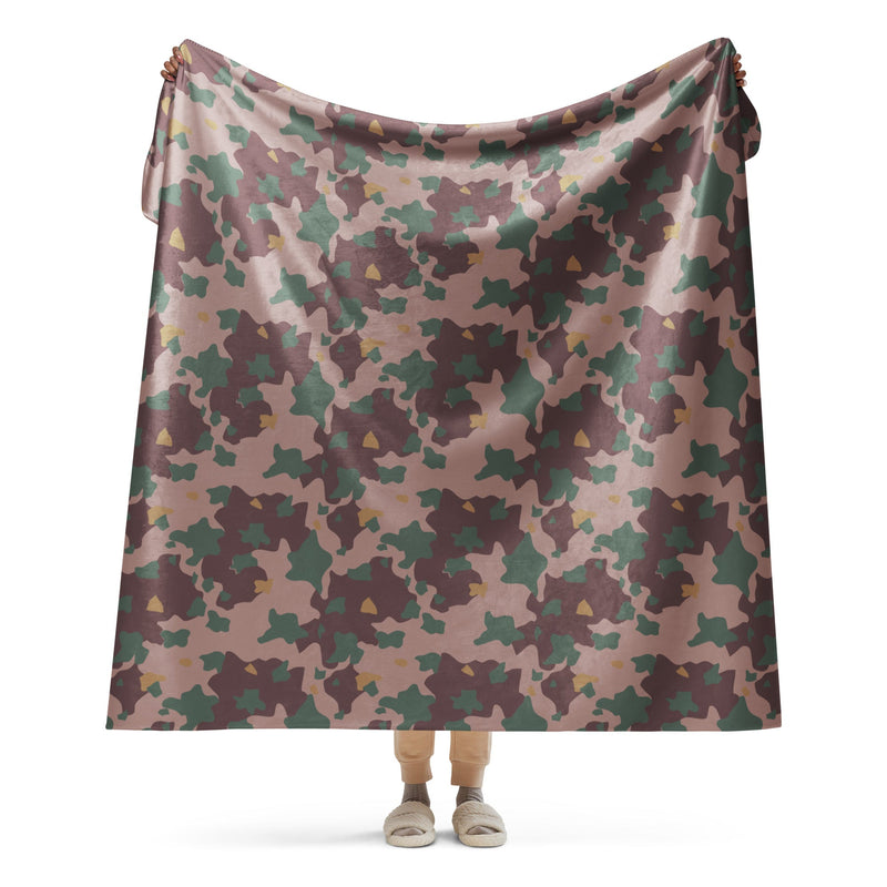 Brushstroke Dutch KST CAMO Sherpa Blanket - 60″×80″