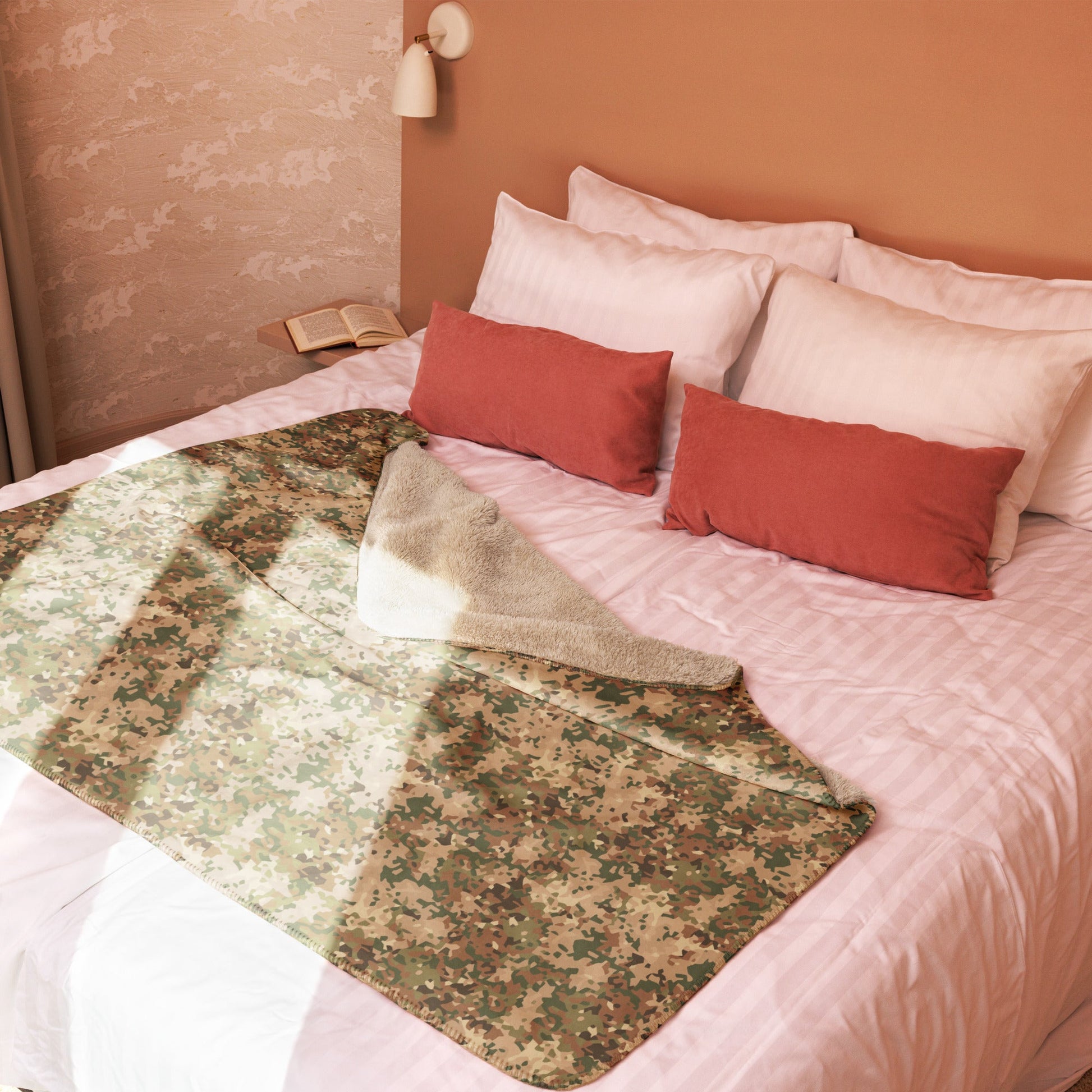 Dutch Fractal Tan CAMO Sherpa blanket - Blankets