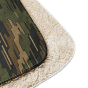 Eagle’s Dare Rainline Vanguard CAMO Sherpa Blanket