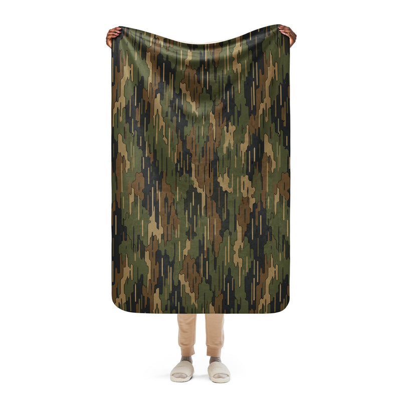 Eagle’s Dare Rainline Vanguard CAMO Sherpa Blanket - 37″×57″