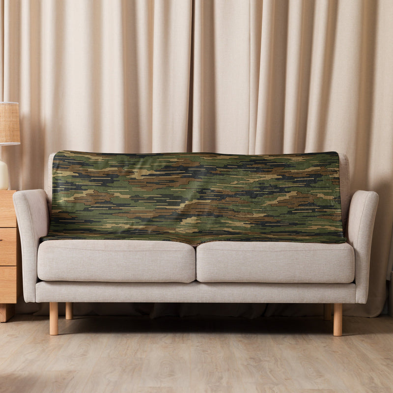 Eagle’s Dare Rainline Vanguard CAMO Sherpa Blanket