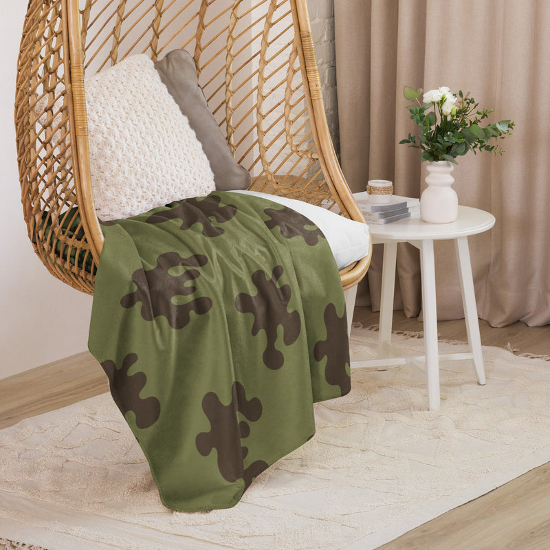 Eastern Bloc Classic Amoeba Spot Heritage CAMO Sherpa Blanket