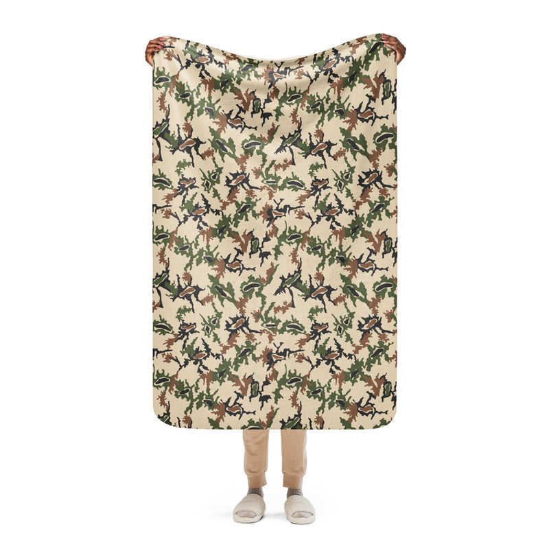 Scrambled Eggs Desert CAMO Sherpa Blanket - 37″×57″