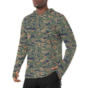 Tiger Stripe Volcanic Ember CAMO Mens Sunscreen Sports Hoodie With Thumb Holes - S / White