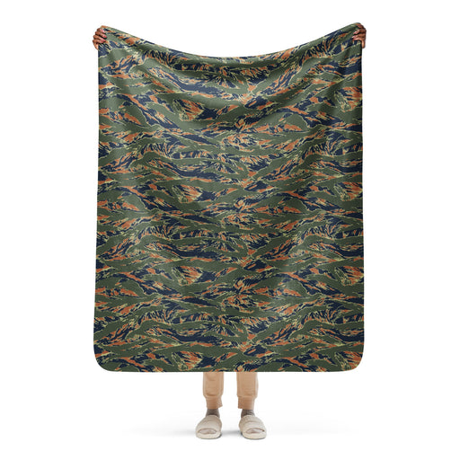 Tiger Stripe Volcanic Ember CAMO Sherpa Blanket - 50″×60″