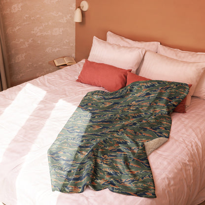 Equador Tiger Stripe Orange CAMO Sherpa Blanket